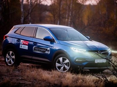 Credit Agricole Ukraine supports “Car of the Year” Award