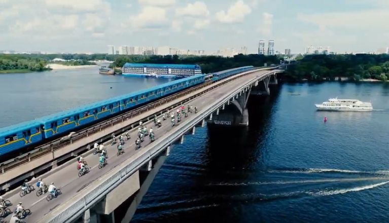 On video: CA Ukraine employees deeply engaged in the "2019 Cycle Race" - Credit Agricole