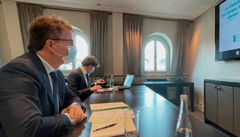 Les Français plébiscitent le modèle relationnel et digital de leur banque - banque credit agricole
