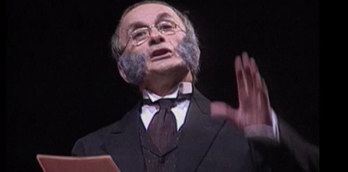 Lors du centenaire de la loi de 1894, la Caisse nationale a fait faire une reconstitution des d&eacute;bats parlementaires.